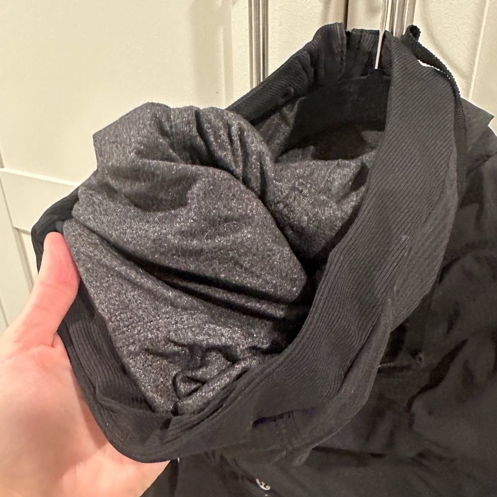 Lululemon jacket - Picture 4 of 4